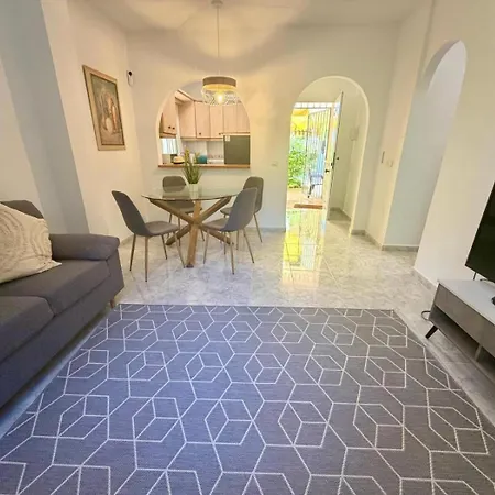 Apartmán Patio De Burriana Edificio Tahiti *